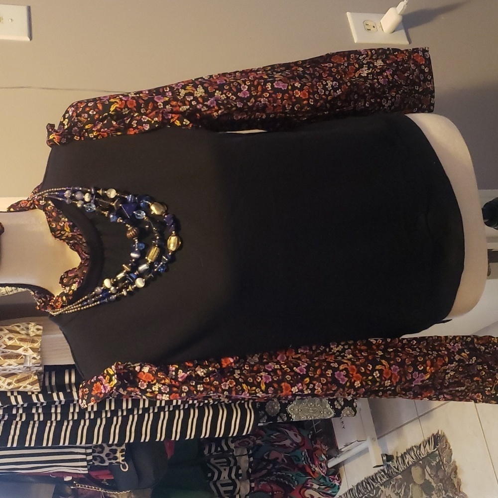 Who What Wear Black Blouse with Floral Sleeves